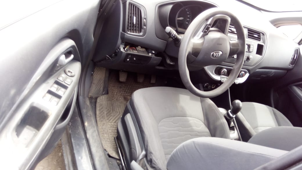 Riel inyección Kia RIO  USADO