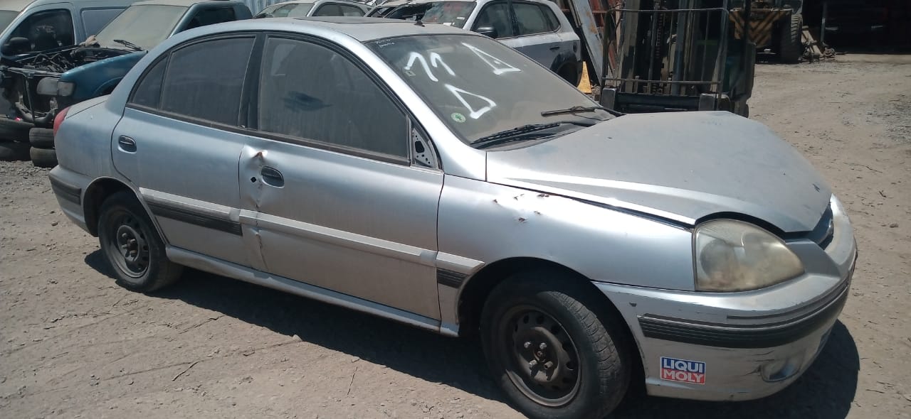 Riel inyección Kia RIO  USADO