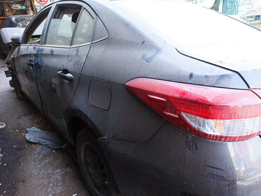  Toyota YARIS  USADO