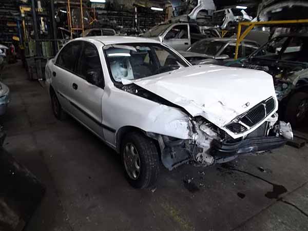 LLANTA Daewoo LANOS 1998  USADA EN DESARME