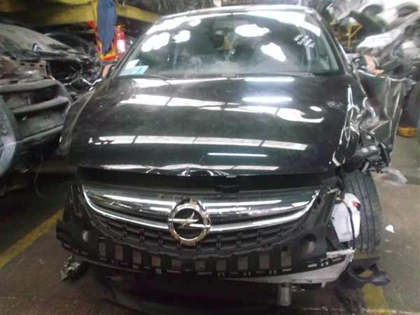 COMPRESOR AIRE ACONDICIONADO Opel CORSA 2013  USADO EN DESARME