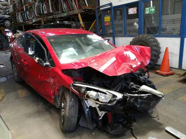 Parachoques Kia CERATO  USADO