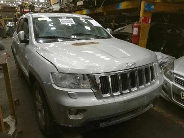 Jeep GRAND CHEROKEE 2012 - 1 REPUESTO USADO/USADA EN DESARME