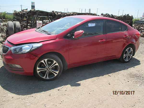 Parachoques Kia CERATO  USADO