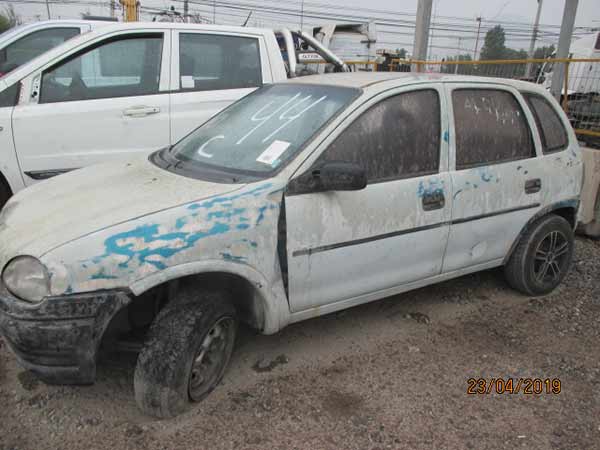 COMPRESOR AIRE ACONDICIONADO Opel CORSA 1994  USADO EN DESARME